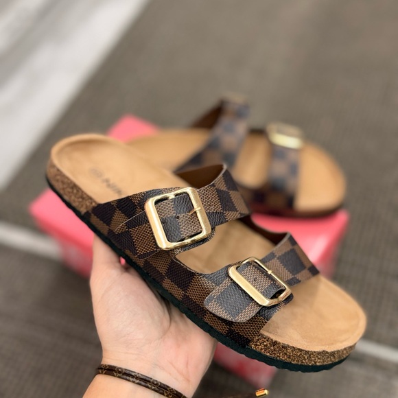 Brown Checkered Buckle Sandals - Picture 4 of 4